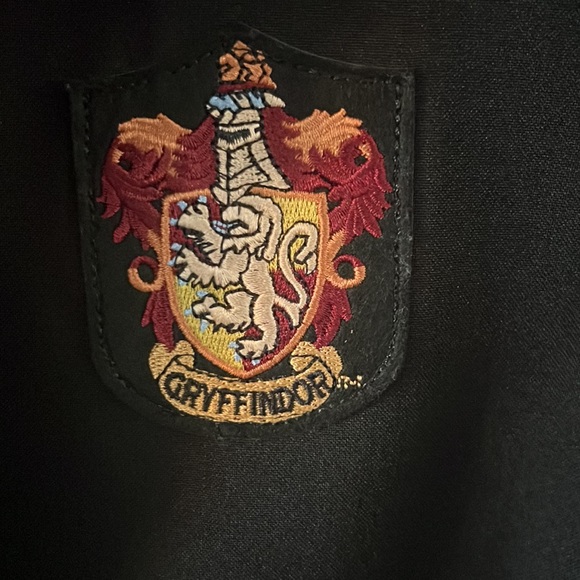 Harry Potter men’s small Gryffindor robe from universal studios - Picture 3 of 12